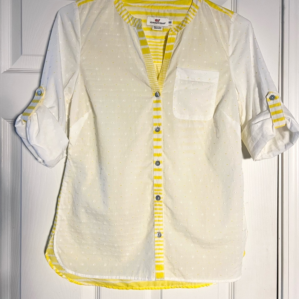 Vineyard | Yellow button down Top